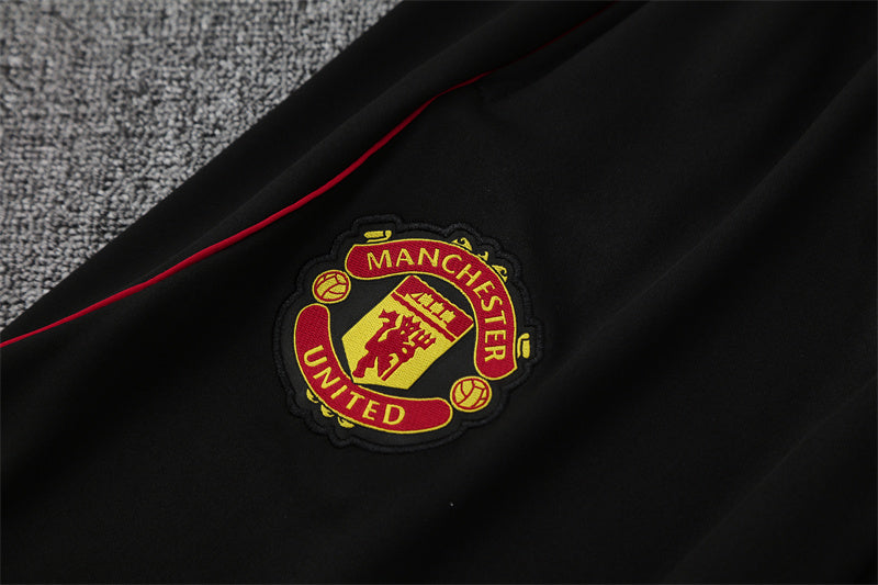 MANCHESTER UNITED – CONJUNTO DE ENTRENAMIENTO ALTERNATIVO 2025/26