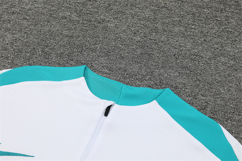 Chándal Oficial Portugal 24/25 - Edición Blanca con Detalles en Verde Aqua