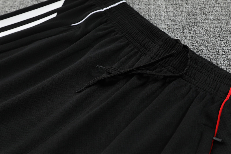 Ajax 25/26 – Blanco con detalles rojo y negro