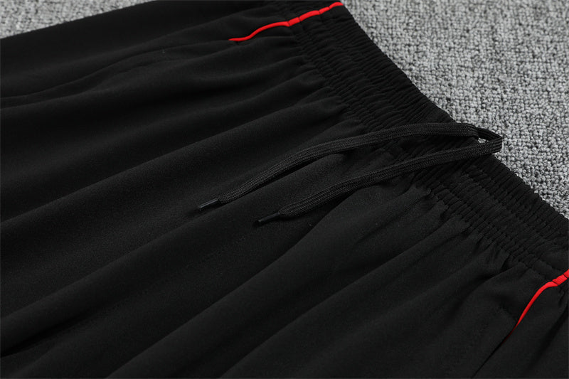 FC BAYERN MÜNCHEN – TRAINING KIT VERDE 2025/26