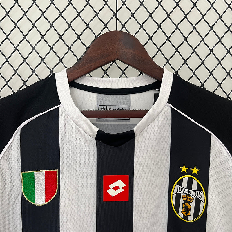 Camiseta Retro Juventus 2004/05 – Primera Equipación