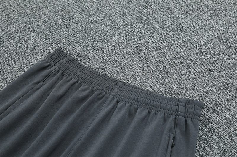 FC BAYERN MÜNCHEN – TRAINING KIT 2025/26