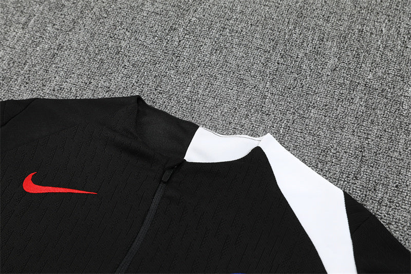 Paris Saint-Germain temporada 25/26 – Versión negra