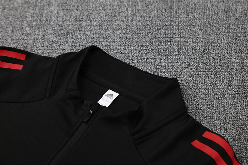 LIVERPOOL FC – KIT DE ENTRENAMIENTO 2025/26