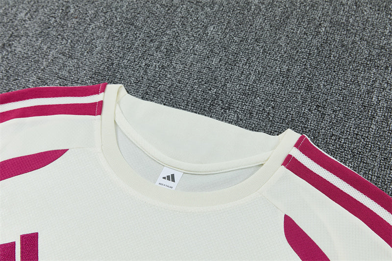 Conjunto Real Madrid Entrenamiento Blanco y Rosa 26/27