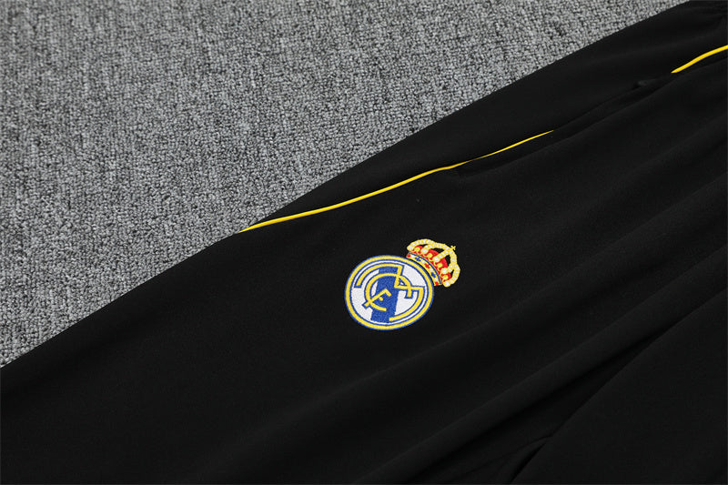 REAL MADRID – CONJUNTO DE ENTRENAMIENTO NEGRO 2025/26