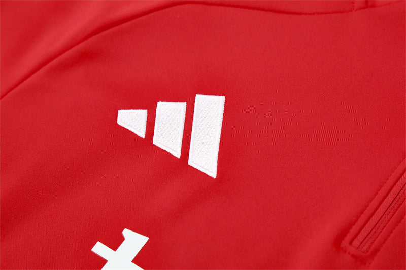 MANCHESTER UNITED – CONJUNTO DE ENTRENAMIENTO 2025/26