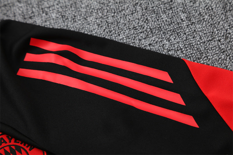 FC BAYERN MÚNICH – CONJUNTO DE ENTRENAMIENTO NEGRO/ROJO 2025/26
