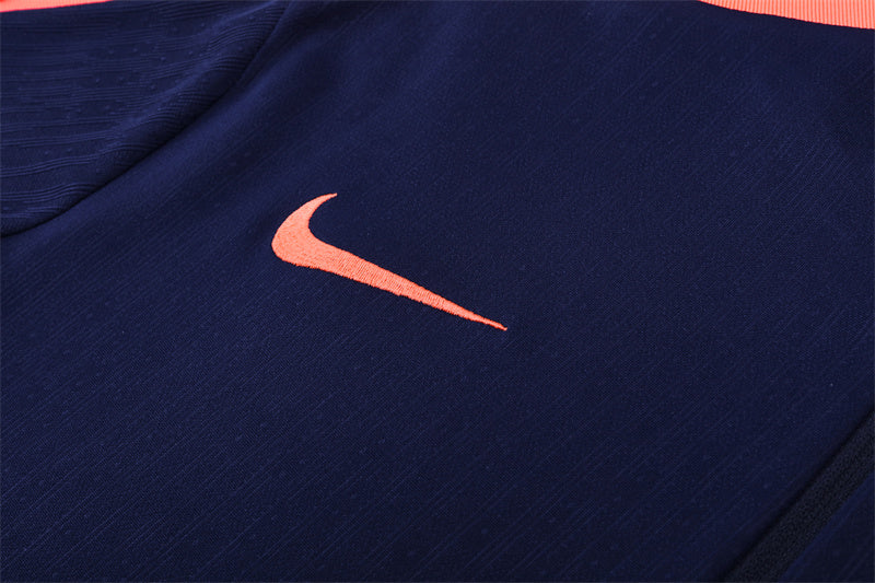 Chándal FC Barcelona - Elegancia Azul y Coral