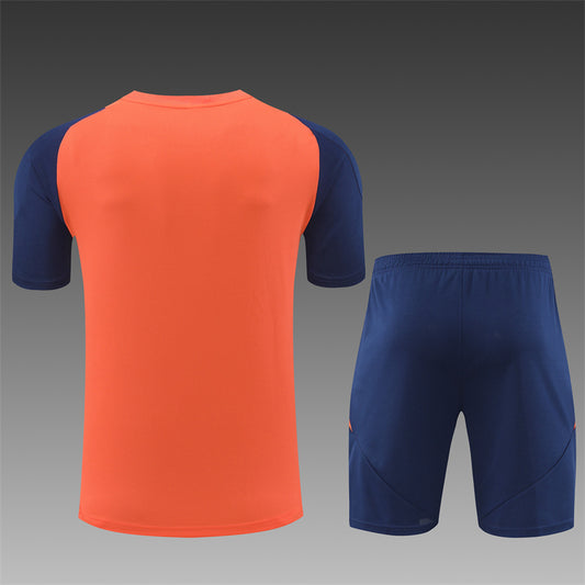 Conjunto Manchester United 24/25 – Edición Especial Orange & Navy