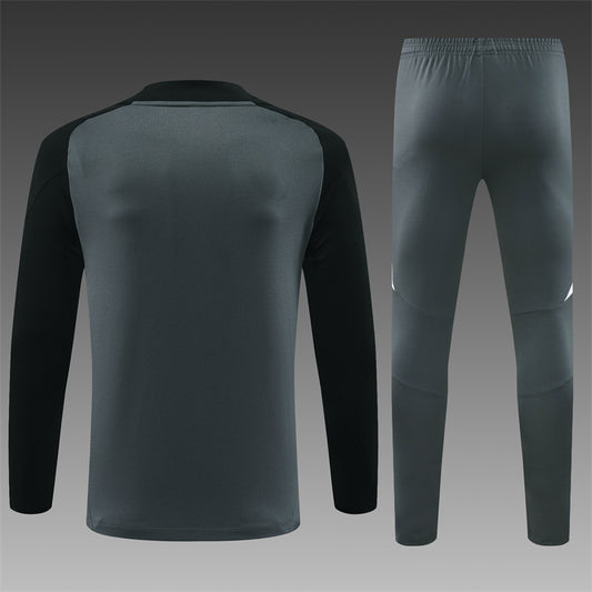 Chándal Manchester United - Edición Gris y Negro 2024