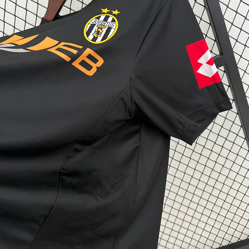 Camiseta Juventus Away Lotto – Fastweb (2003-2004)