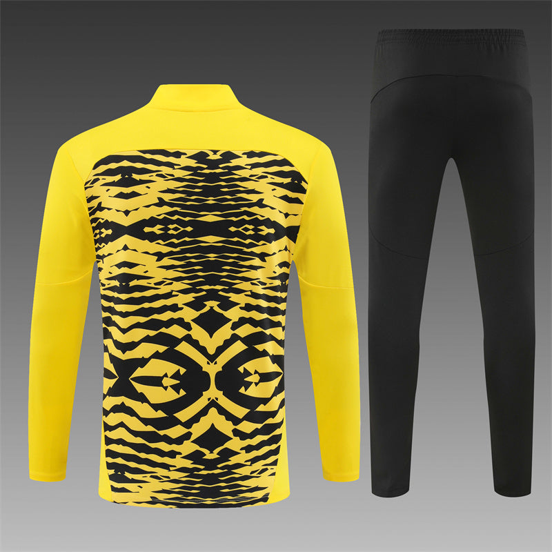 Conjunto Deportivo del Borussia Dortmund - Edición Amarillo y Negro con Diseño Geométrico