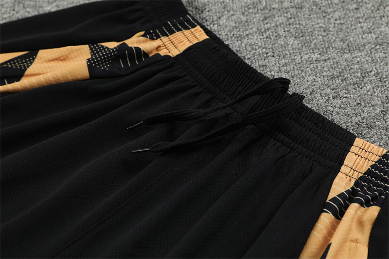 Conjunto Real Madrid 24/25 – Edición Black & Gold