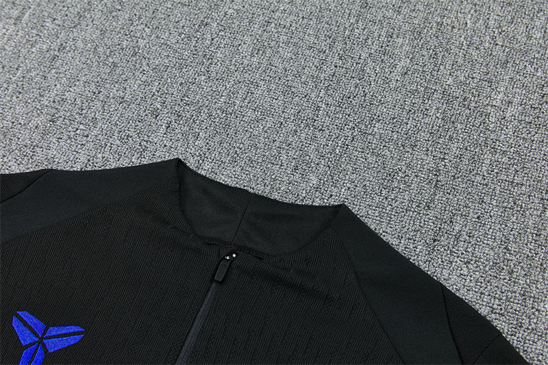 Chándal FC Barcelona 2025/2026 – Entrenamiento Negro con Detalles Azul Eléctrico