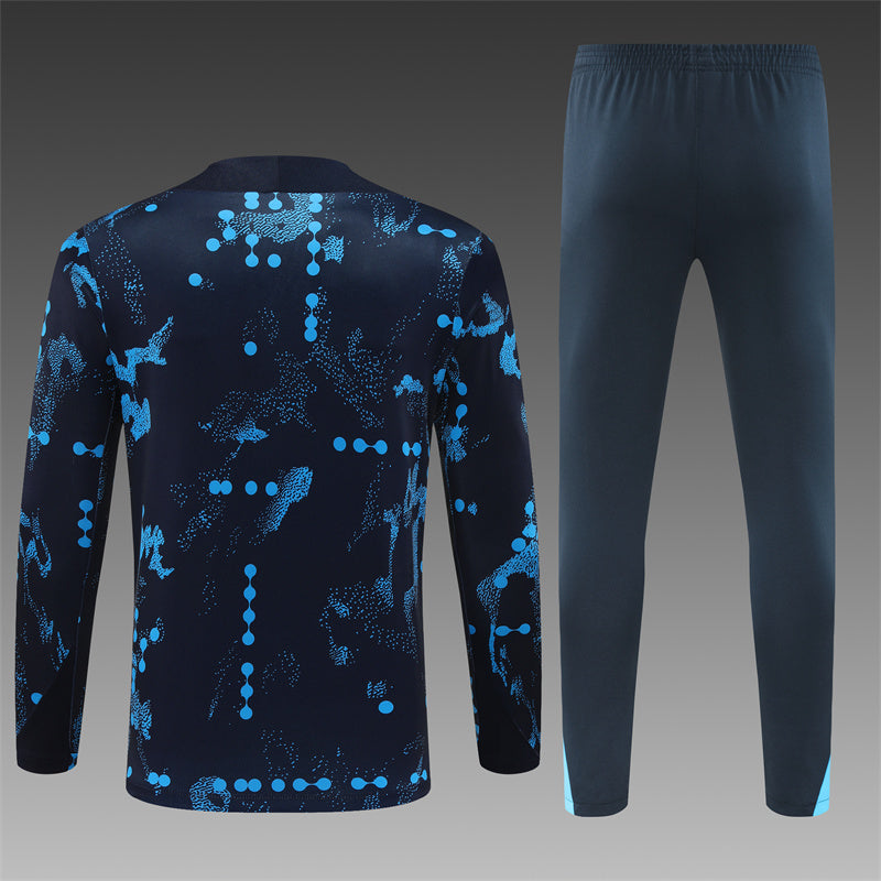 Conjunto Deportivo del Chelsea FC - Edición Azul Marino con Diseño Abstracto