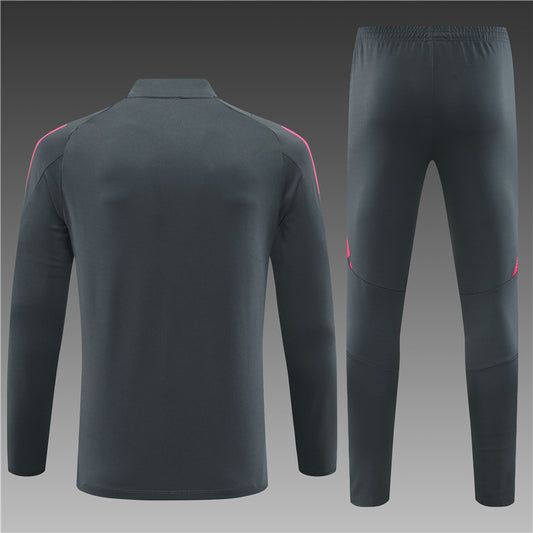 Chándal Alemania Gris con Detalles Rosados 2024/2025