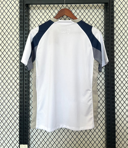 CAMISETA TOTTENHAM HOTSPUR 25/26 – “WHITE PRIDE”