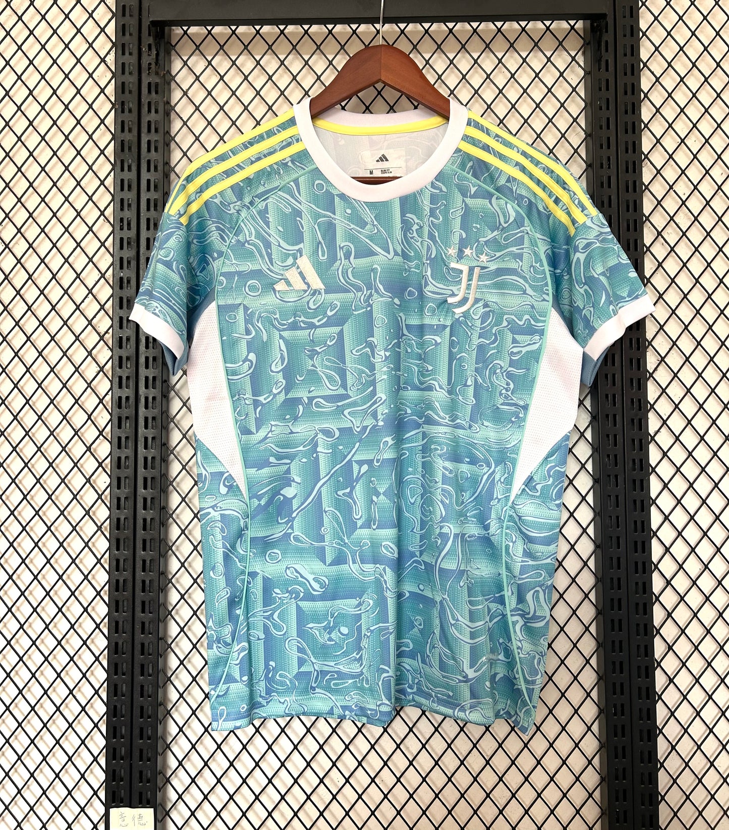 JUVENTUS 25/26 – TERCERA EQUIPACIÓN