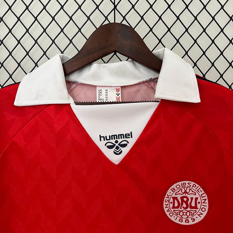 Camiseta Retro Dinamarca 1986 – Segunda Equipación (Versión Roja)