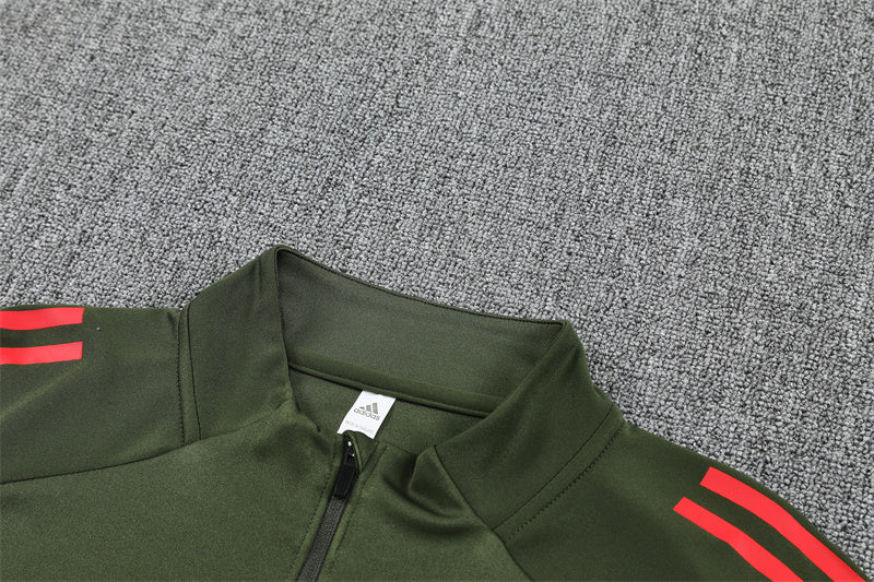 FC BAYERN MÜNCHEN – TRAINING KIT VERDE 2025/26