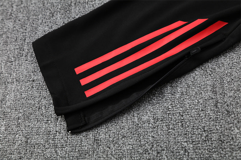 FC BAYERN MÚNICH – CONJUNTO DE ENTRENAMIENTO NEGRO/ROJO 2025/26