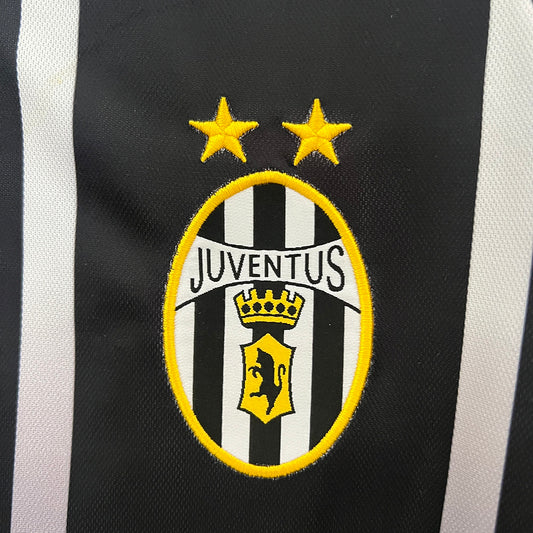 Camiseta Retro Juventus 2001/02 – Primera Equipación