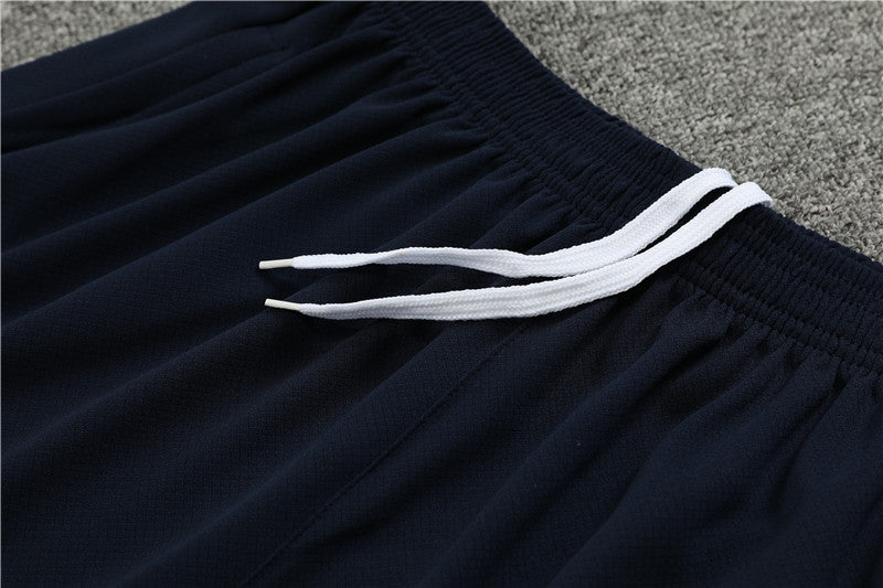 Set Oficial Inglaterra Primera Equipación 24/25 – Clásico y Elegante