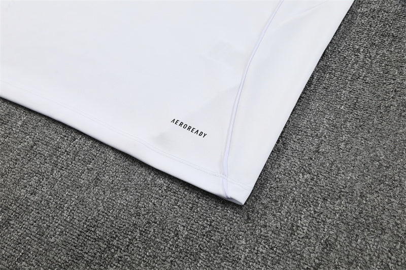 REAL MADRID – KIT DE ENTRENAMIENTO BLANCO 2025/26