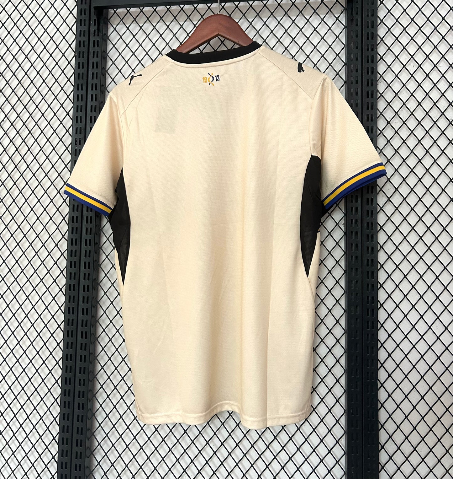 Camiseta Parma Calcio 1913 26/27 – Puma Crema y Negra