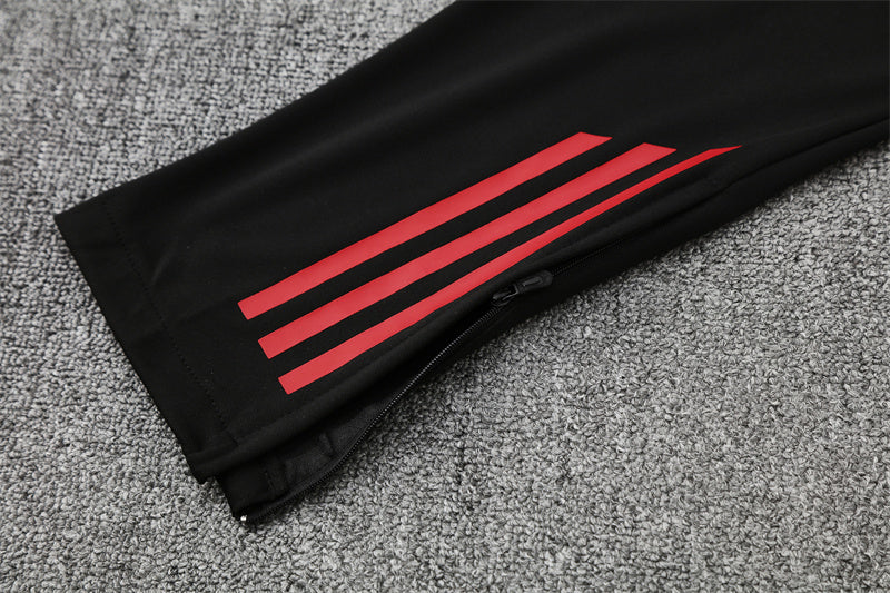 MANCHESTER UNITED – CONJUNTO DE ENTRENAMIENTO 2025/26