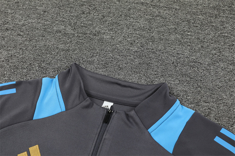 Chándal Oficial Argentina 24/25 - Edición Gris con Detalles Celestes y Dorados