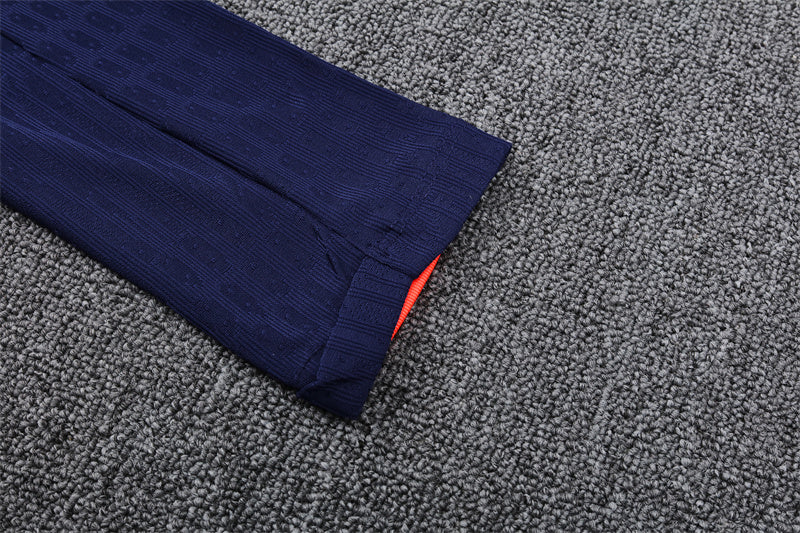 Chándal FC Barcelona - Elegancia Azul y Coral