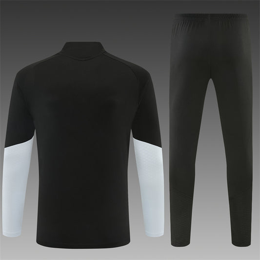 Chándal Liverpool Negro y Blanco 2026/27 – Adidas – Conjunto de Entrenamiento