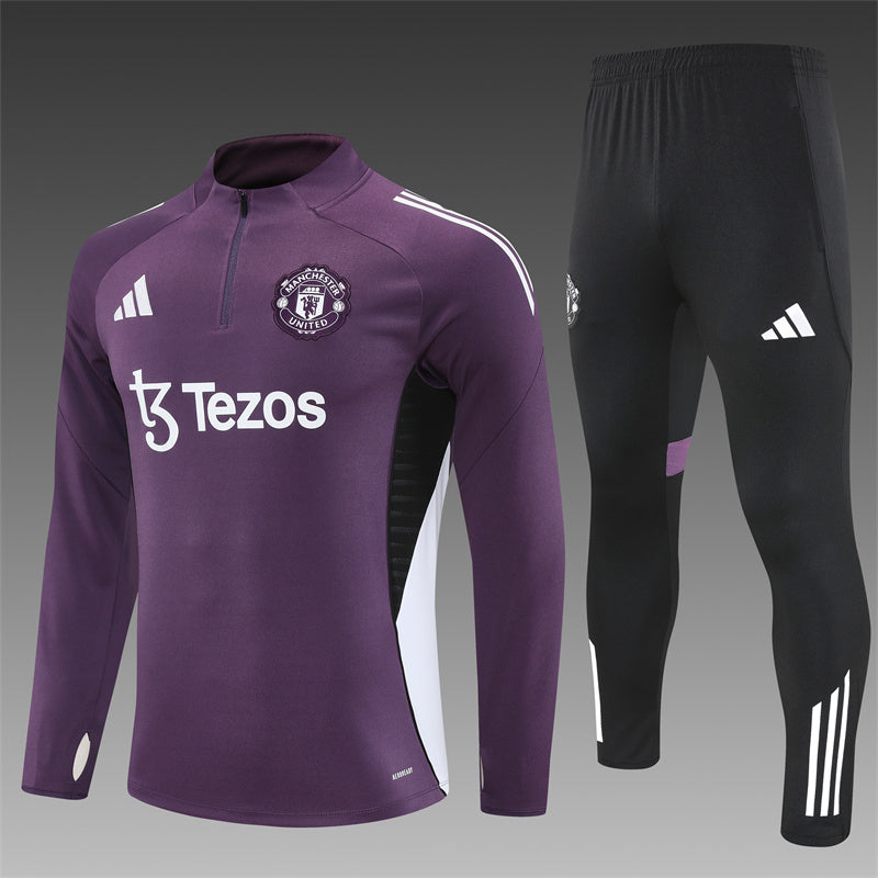 MANCHESTER UNITED – CONJUNTO DE ENTRENAMIENTO MORADO/NEGRO 2025/26