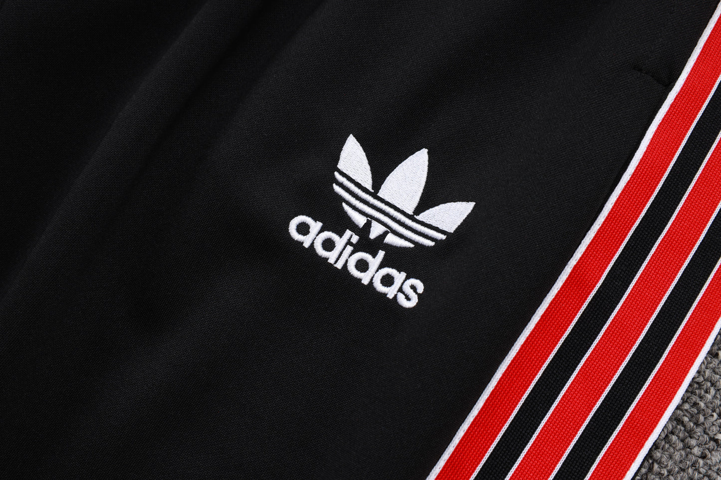 Chándal Manchester United 2025/2026 – Edición Retro Adidas Originals