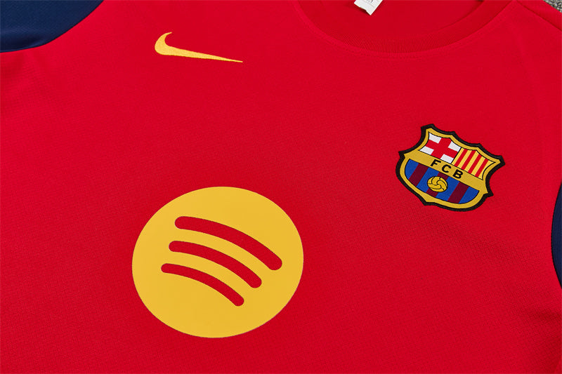Conjunto FC Barcelona Entrenamiento 26/27 – Rojo, Azul Marino y Amarillo
