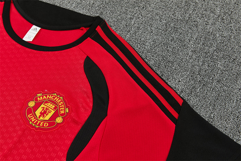 Conjunto Manchester United Entrenamiento Rojo y Negro 26/27