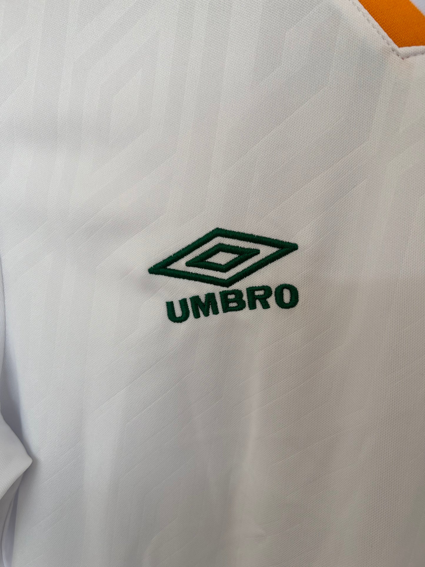 Camiseta Irlanda Retro 1990 – Blanca Clásica