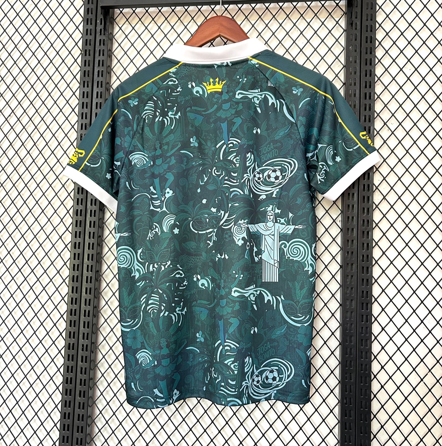Camiseta Brasil Edición Especial “Joga Bonito” Verde Oscuro