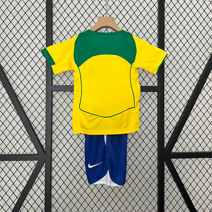 Conjunto Brasil Kids Nike – Home Amarillo (2006)