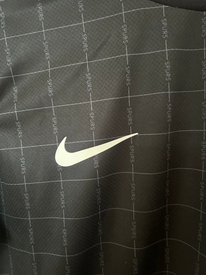 CAMISETA TOTTENHAM HOTSPUR 25/26 – THIRD KIT “LONDON SHADOW”