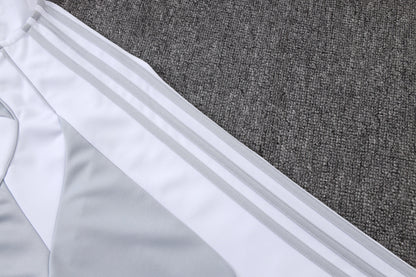 Chándal Real Madrid 2025/2026 – Blanco Perla Adidas