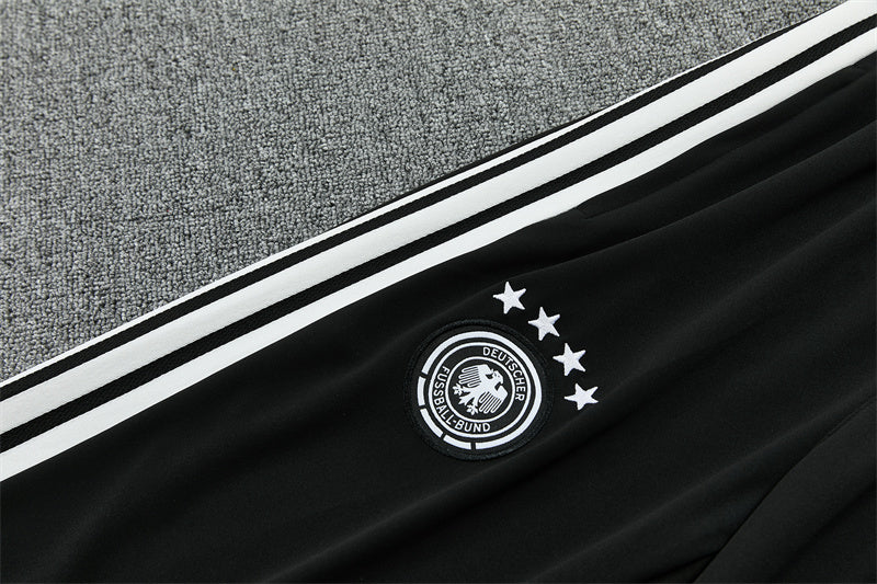 Chándal Alemania 2025/2026 – Conjunto de Entrenamiento Blanco con Detalles Tricolor