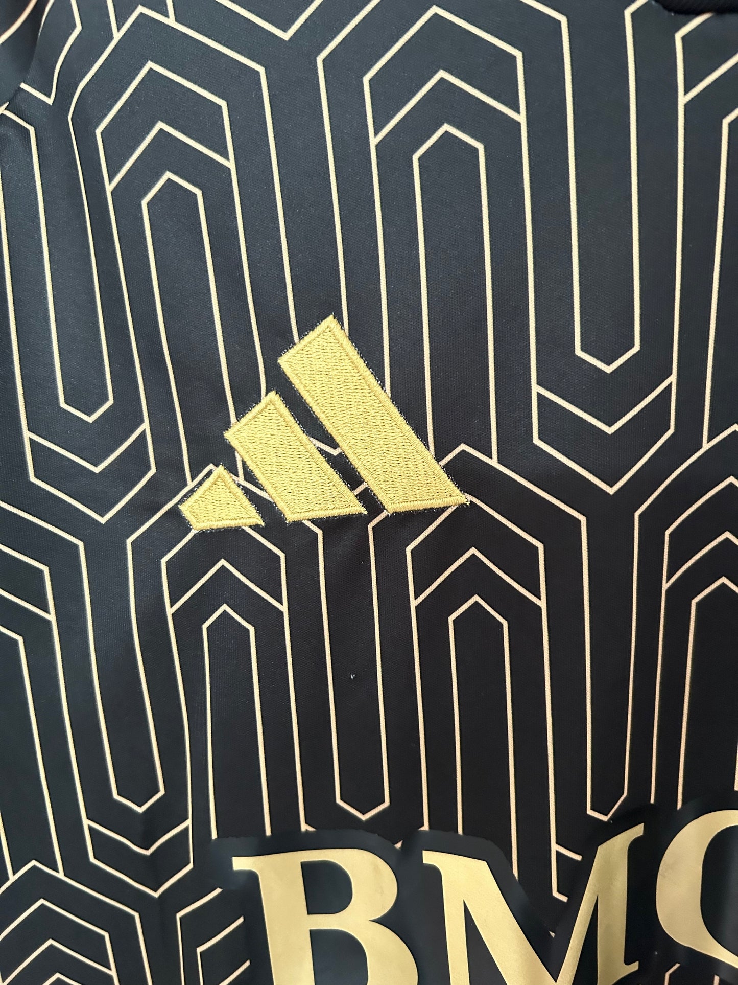 Camiseta LAFC 2026/2027 Local – Negra con Detalles Dorados Oficial Adidas