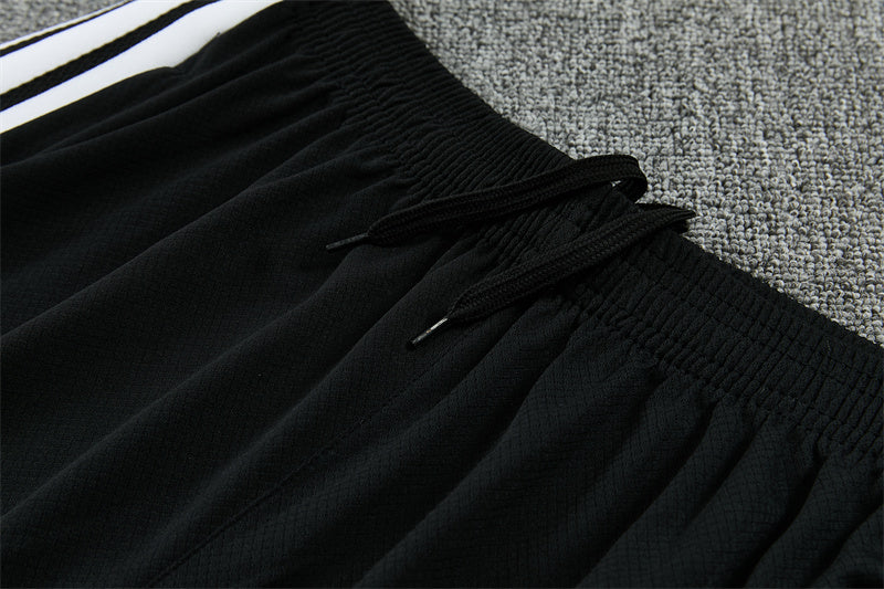Conjunto Liverpool Entrenamiento Blanco 26/27