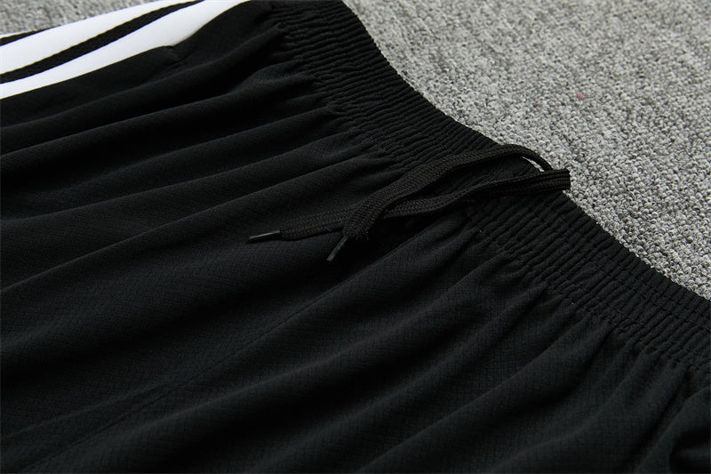 Conjunto Liverpool Entrenamiento Blanco 26/27