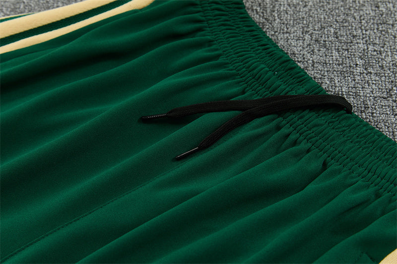 Chándal Italia 2025/2026 – Conjunto de Entrenamiento Blanco y Verde Edición Premium