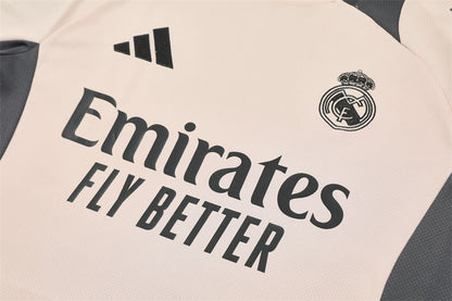 Conjunto Real Madrid 24/25 – Edición Especial Ivory & Grey
