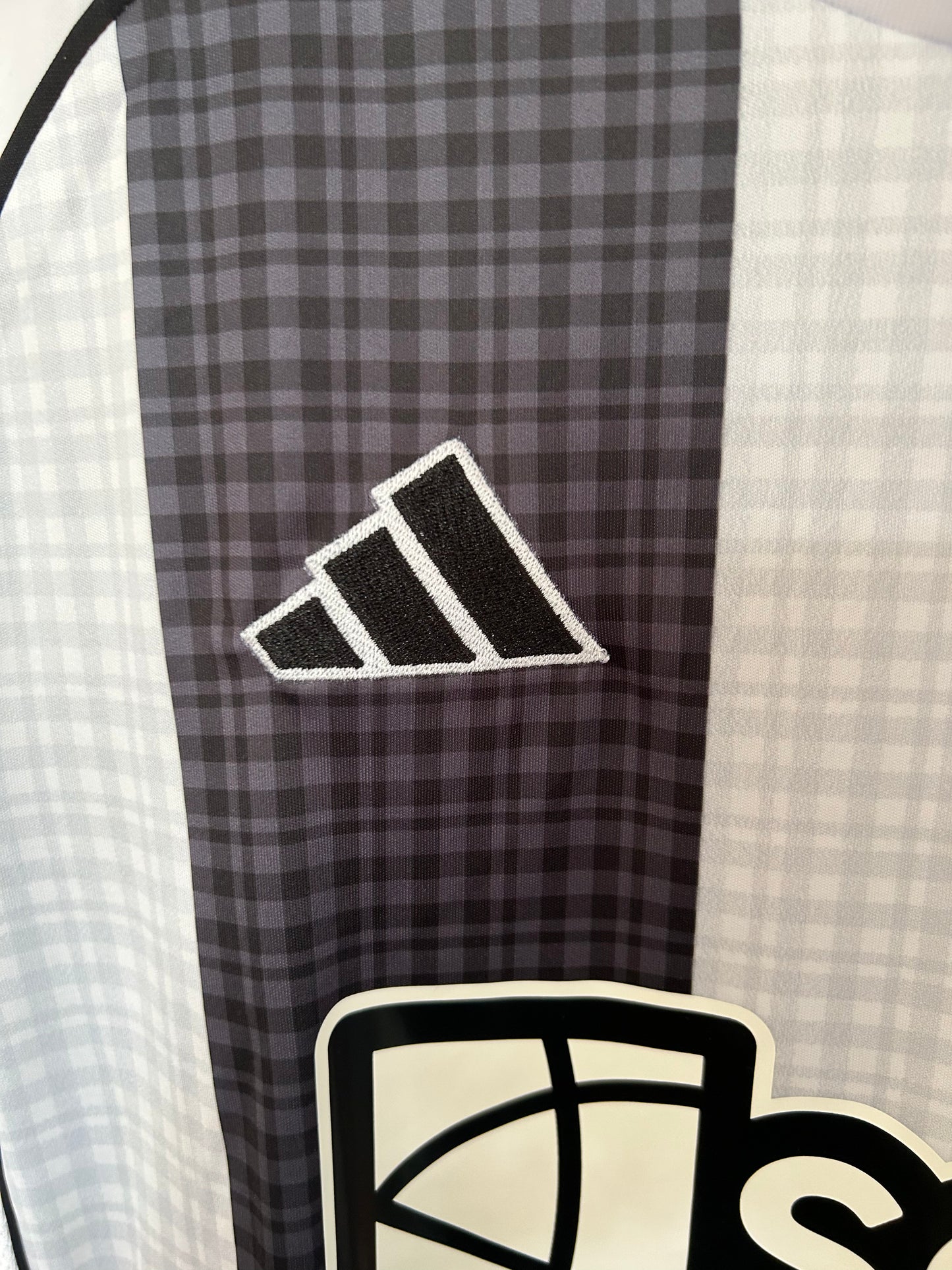 NEWCASTLE UNITED 25/26 – CAMISETA LOCAL